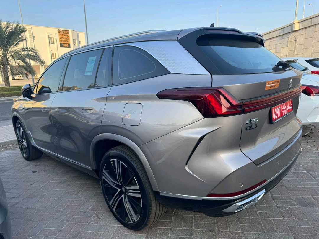 أم جي RX9 2025