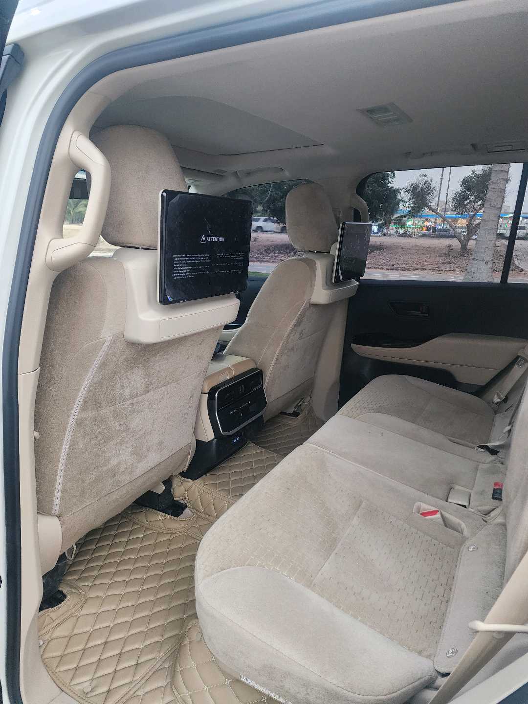 TOYOTA LAND CRUISER 2024