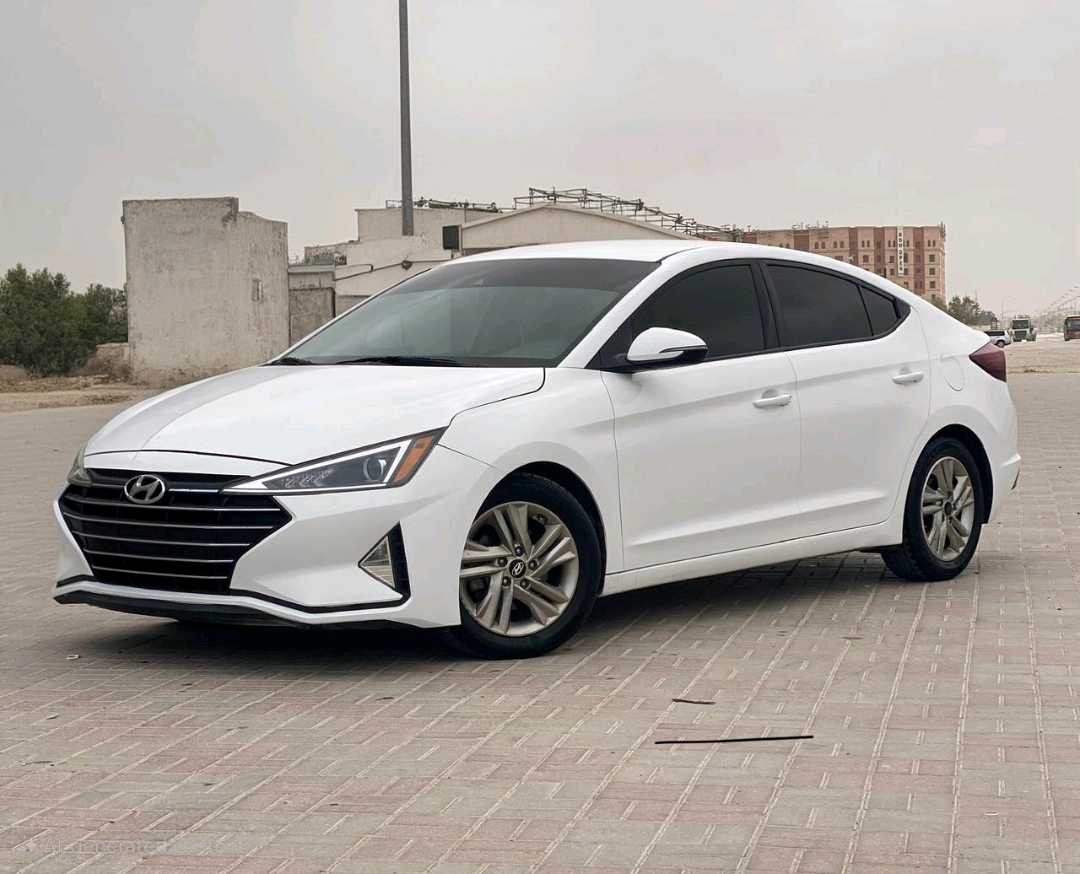 HYUNDAI ELANTRA 2019