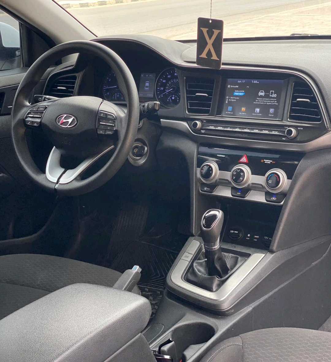 HYUNDAI ELANTRA 2019