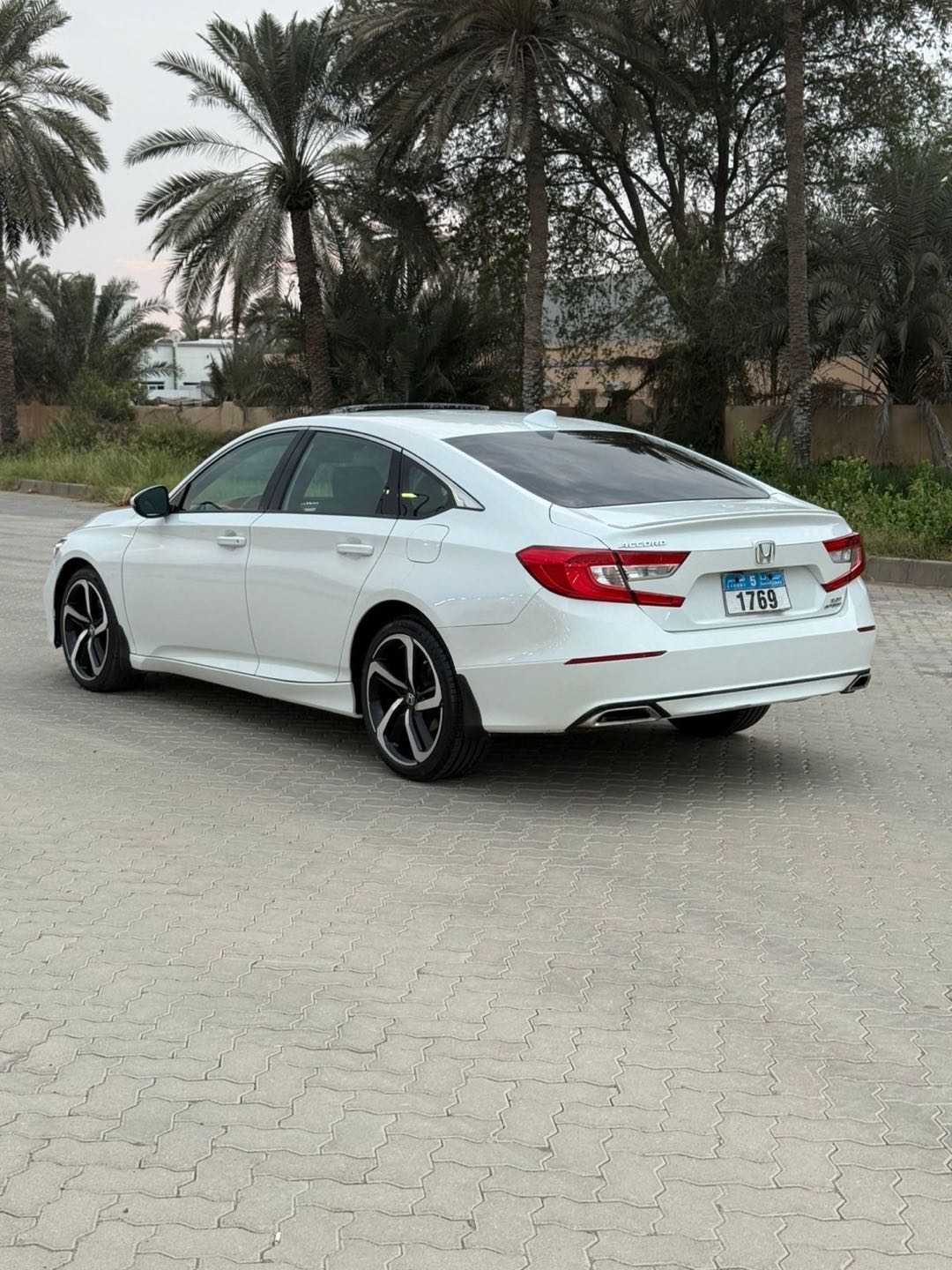 Car Image 2019 HONDA ACCORD SPORT