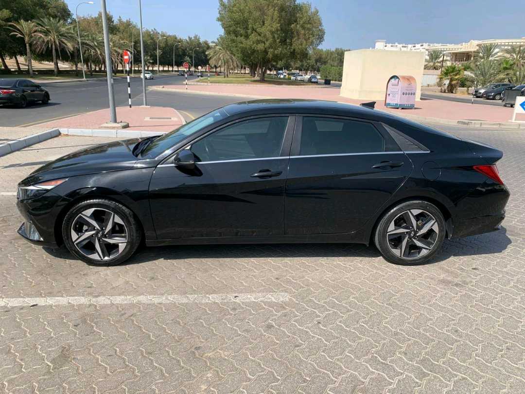 HYUNDAI ELANTRA 2022