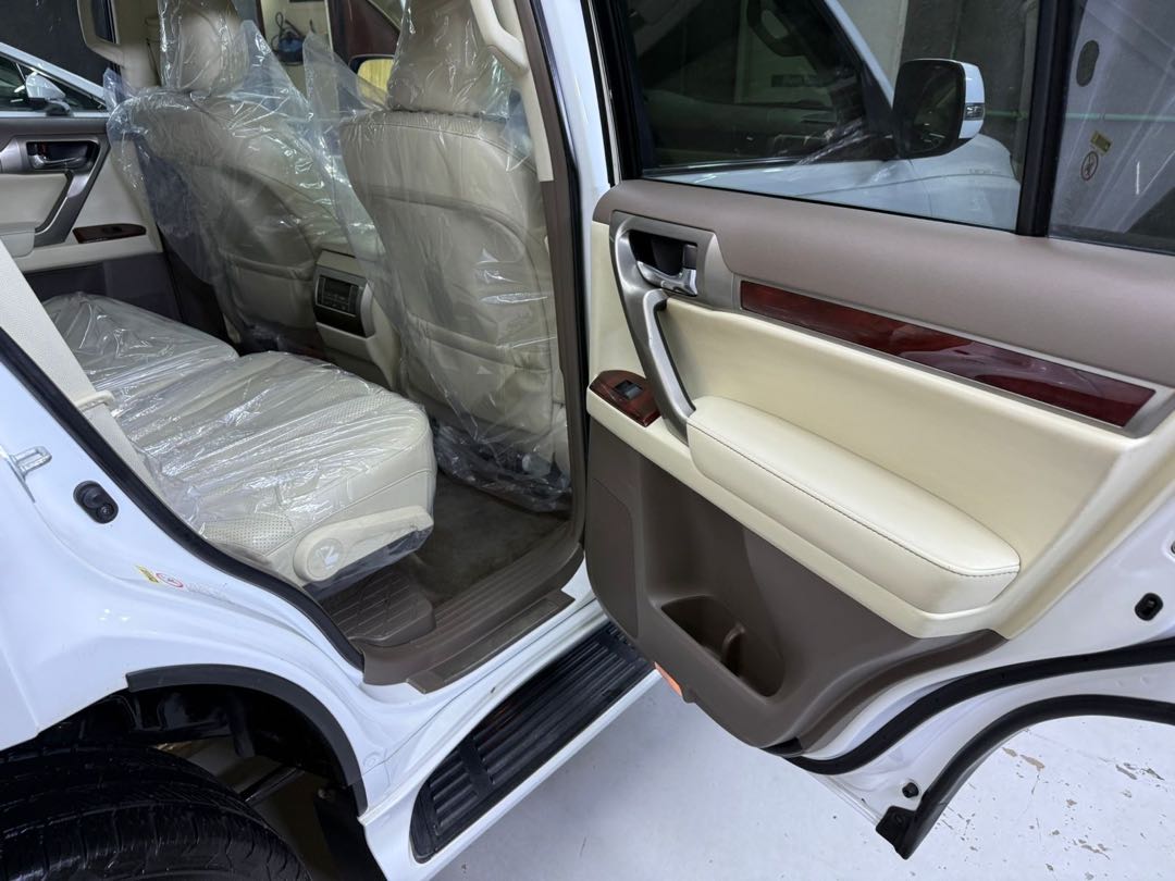 Car Image 2013 LEXUS GX 460