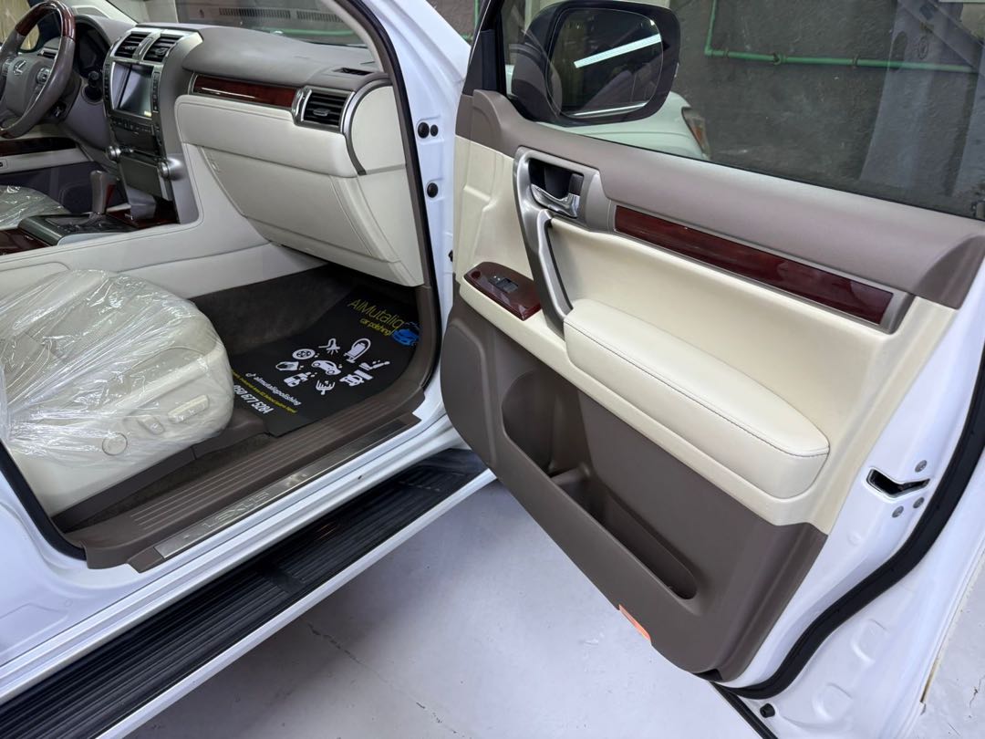 Car Image 2013 LEXUS GX 460