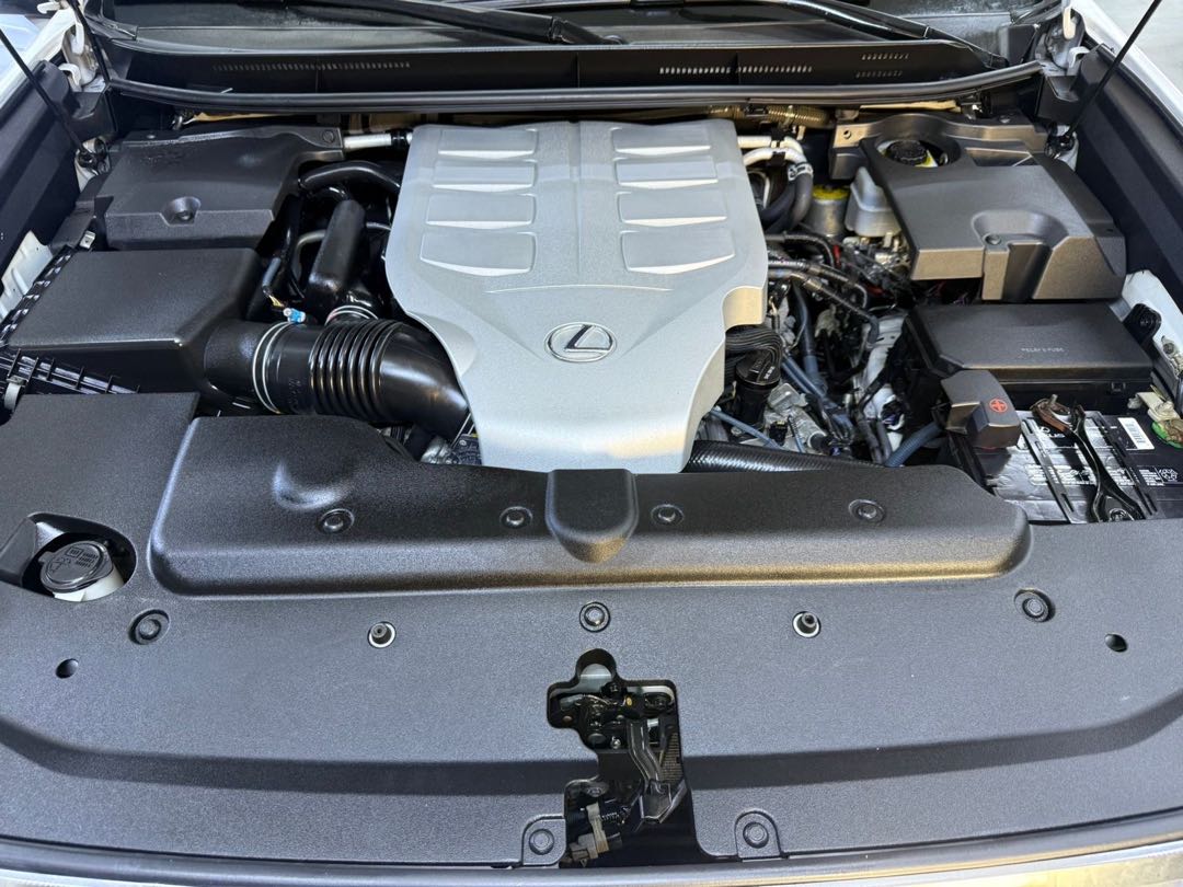 Car Image 2013 LEXUS GX 460