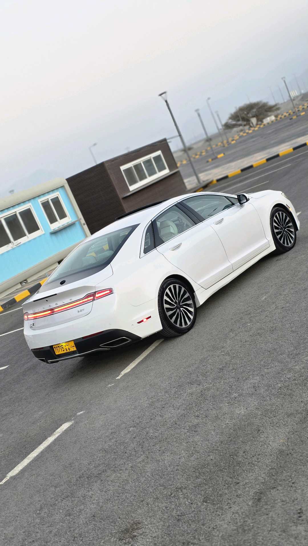 لينكولن MKZ 2017