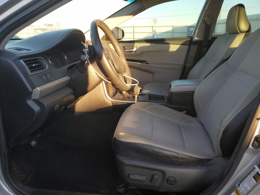 Car Image 2017 TOYOTA CAMRY