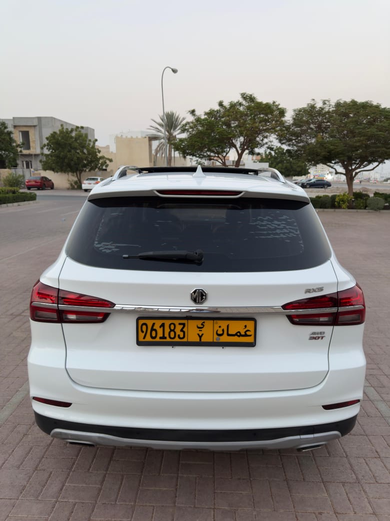 Car Image 2020 MG RX5 