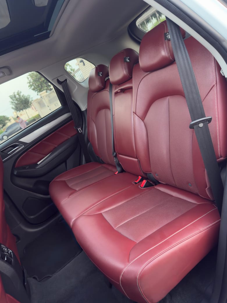 Car Image 2020 MG RX5 