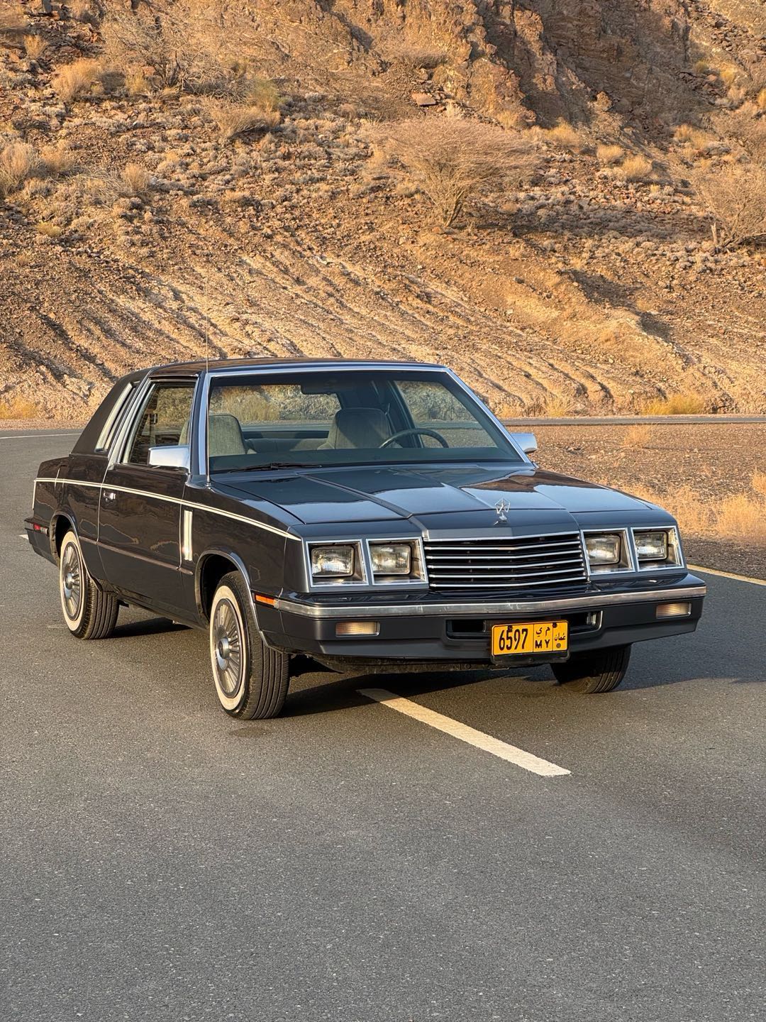 DODGE 600  1985