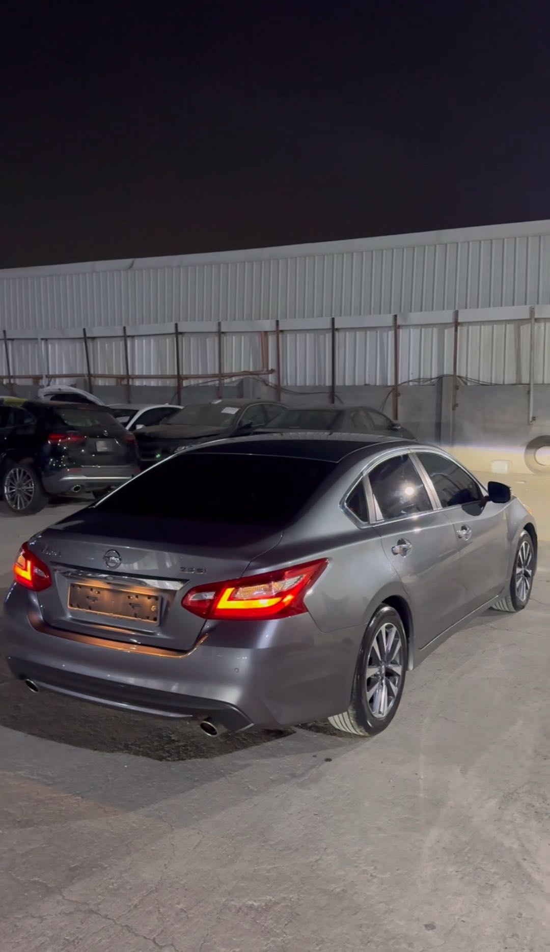 Car Image 2017 NISSAN ALTIMA SL