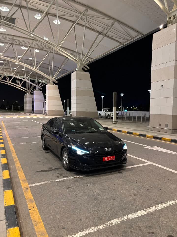 HYUNDAI ELANTRA 2022