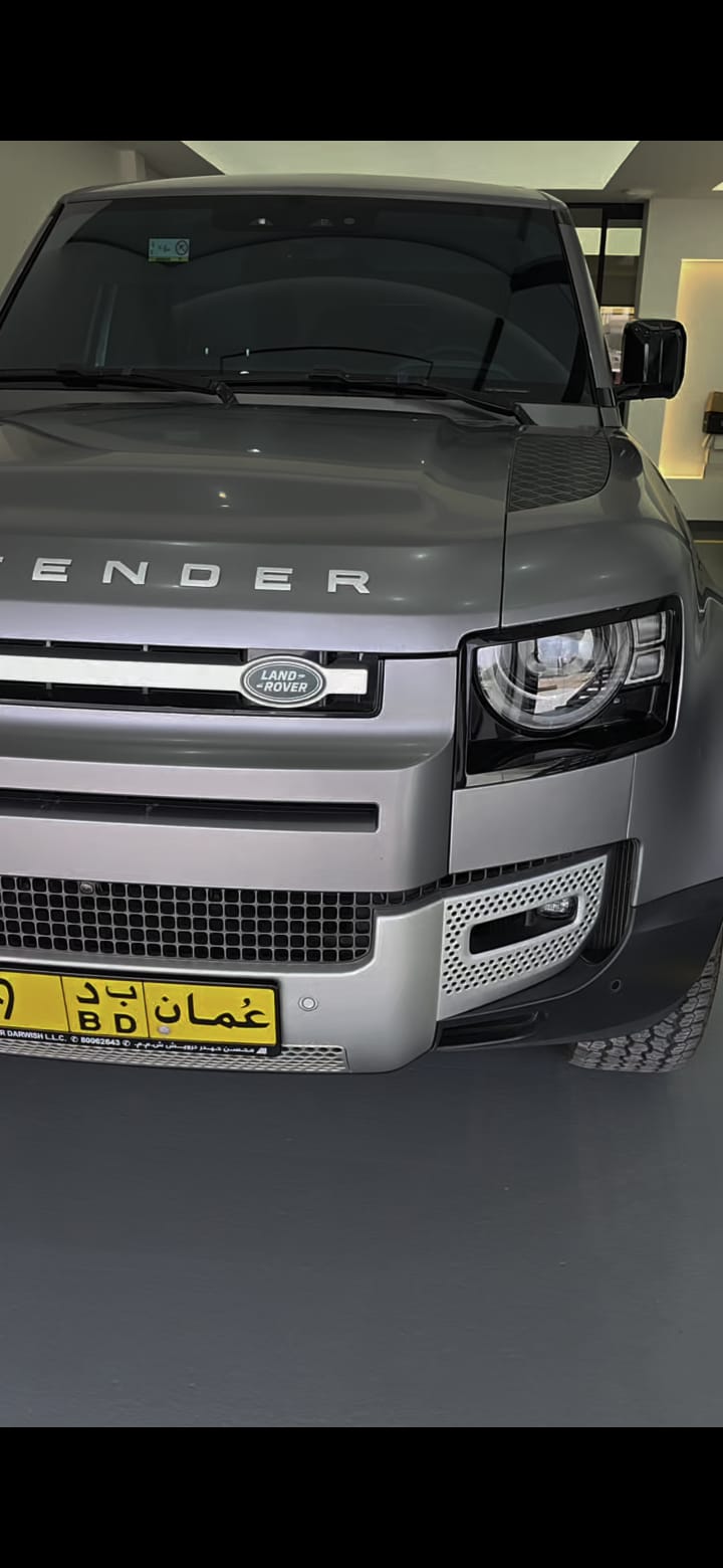 لاند روفر ديفندر 2024