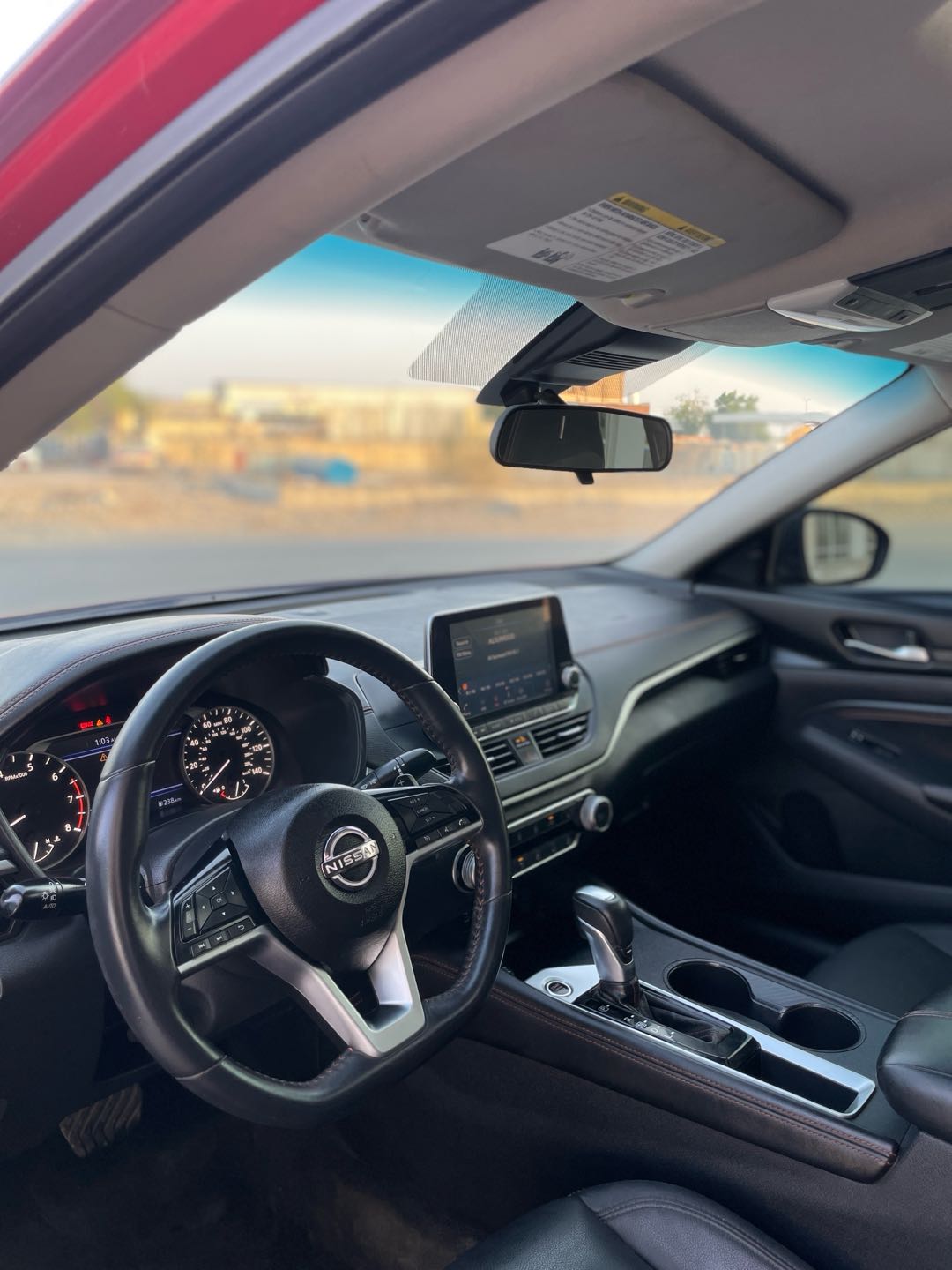 Car Image 2020 NISSAN ALTIMA SR