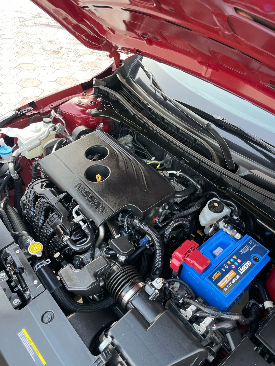 Car Image 2020 NISSAN ALTIMA SR