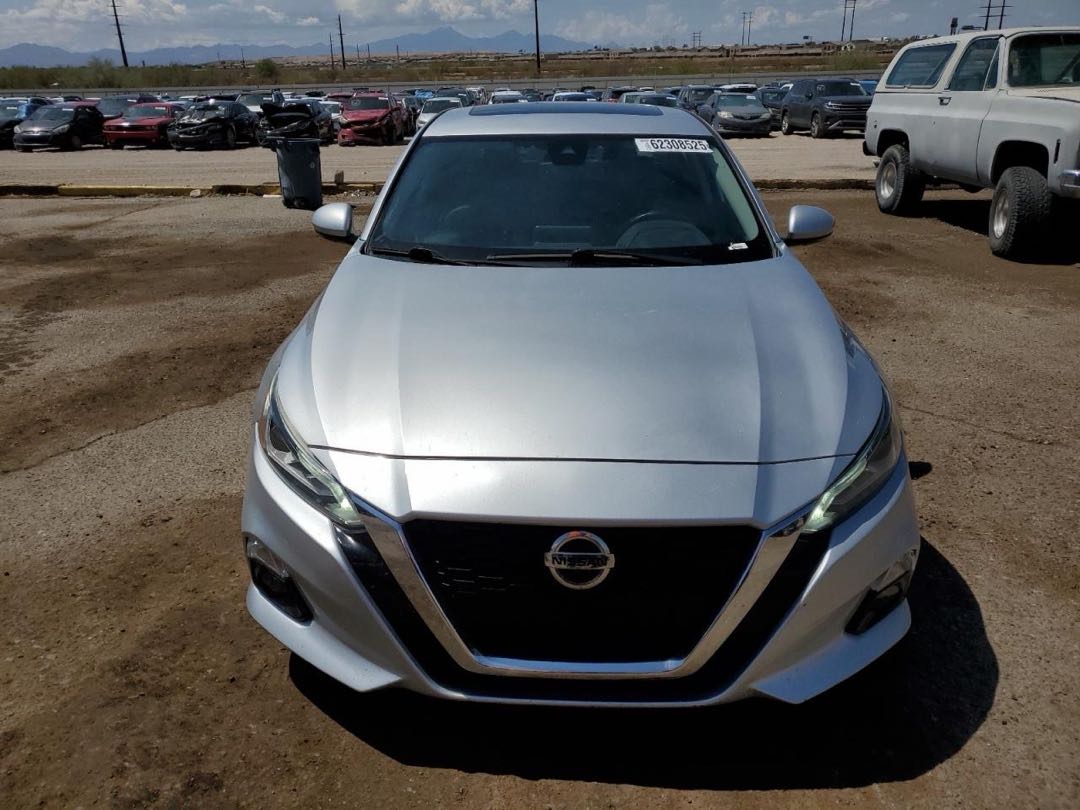 Car Image 2019 NISSAN ALTIMA