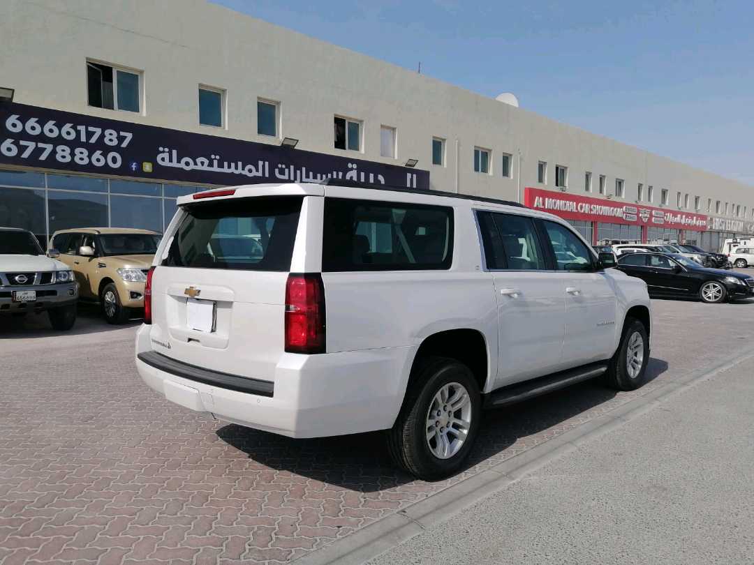 Car Image 2016 CHEVROLET SUBURBAN 