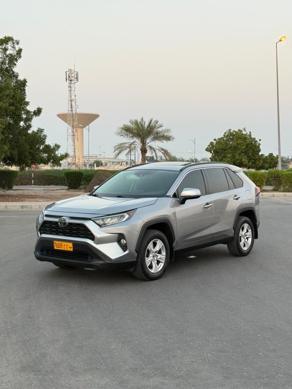 تويوتا رافور XLE 2020