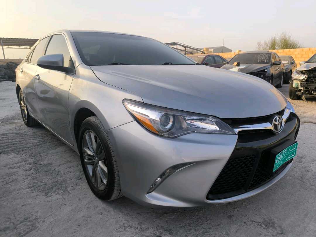 Car Image 2017 TOYOTA CAMRY SE