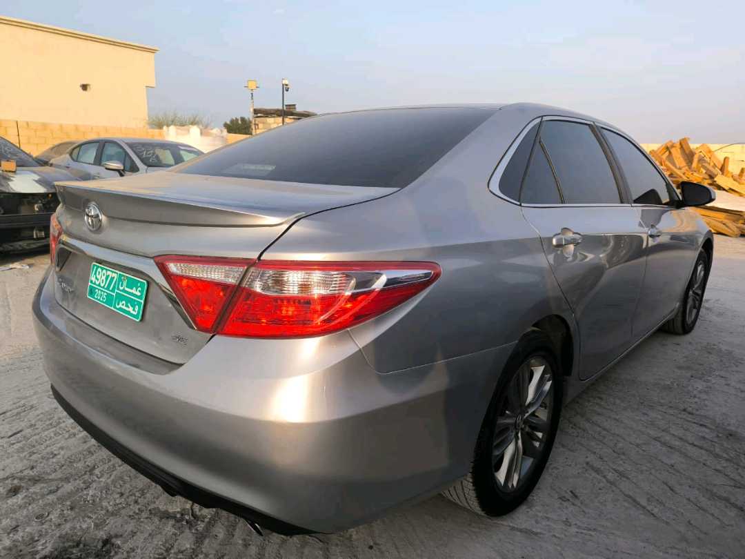 Car Image 2017 TOYOTA CAMRY SE