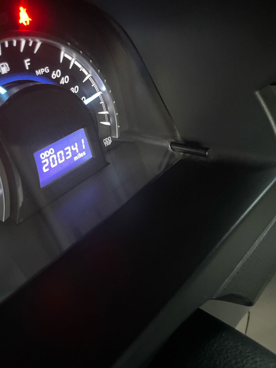 Car Image 2012 TOYOTA CAMRY XLE