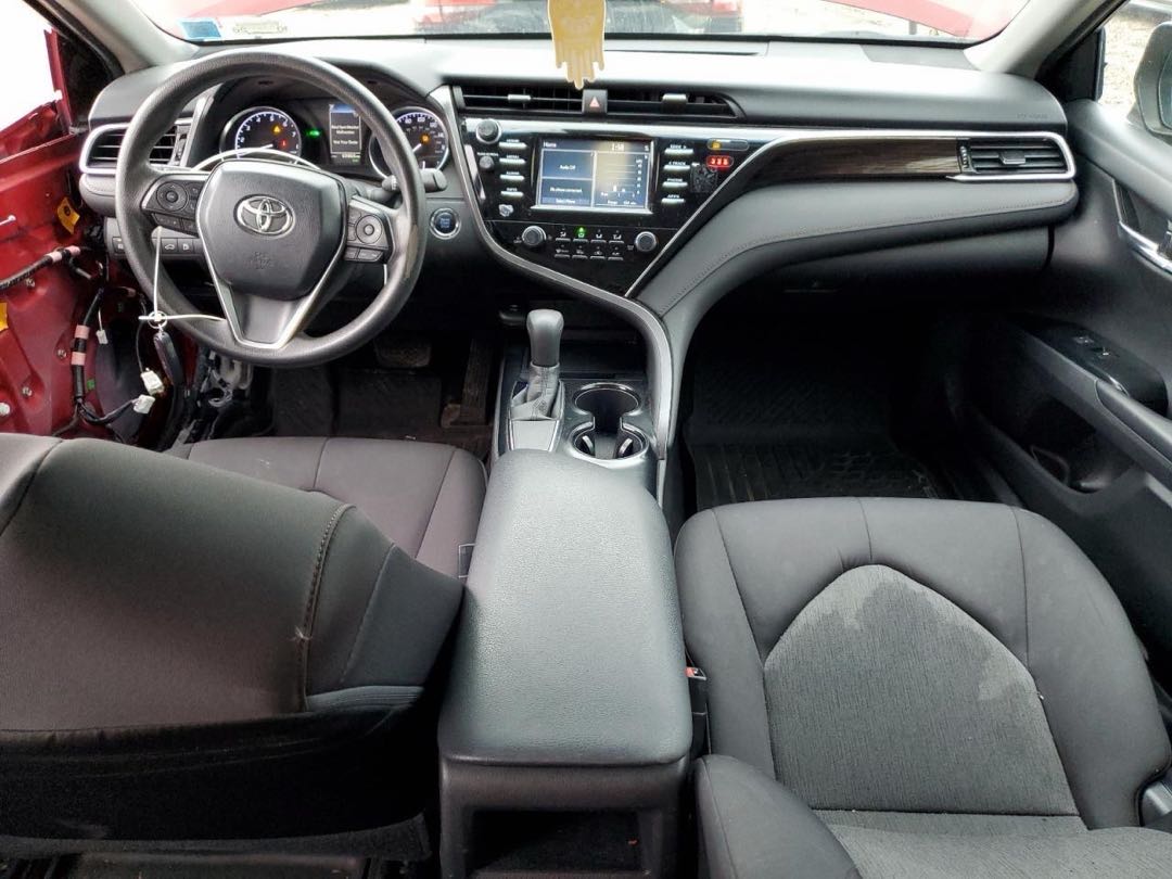 Car Image 2018 TOYOTA CAMRY