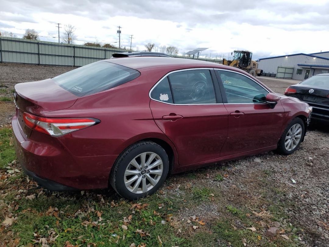 Car Image 2018 TOYOTA CAMRY