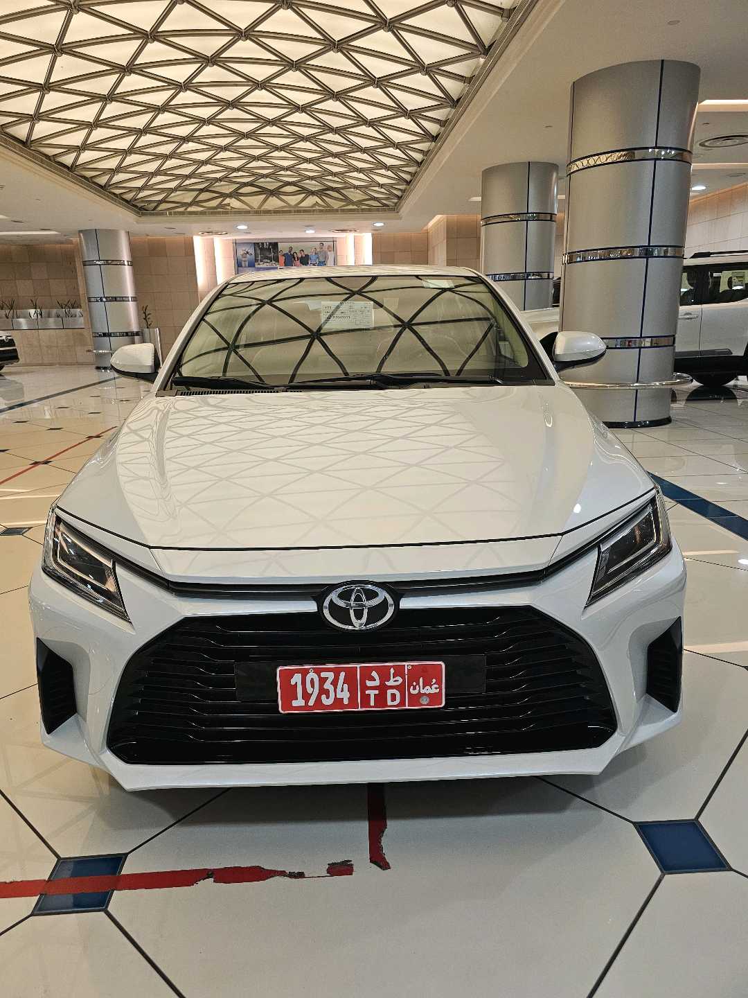 TOYOTA YARIS 2024