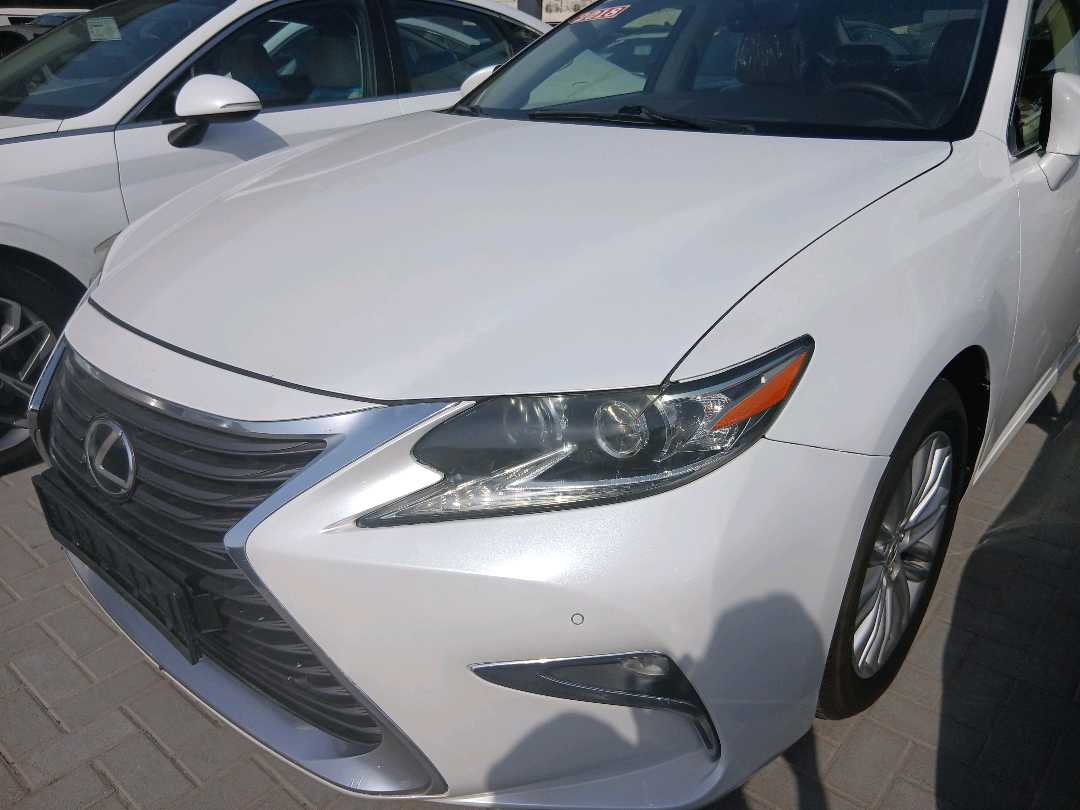 Car Image 2018 LEXUS ES 350