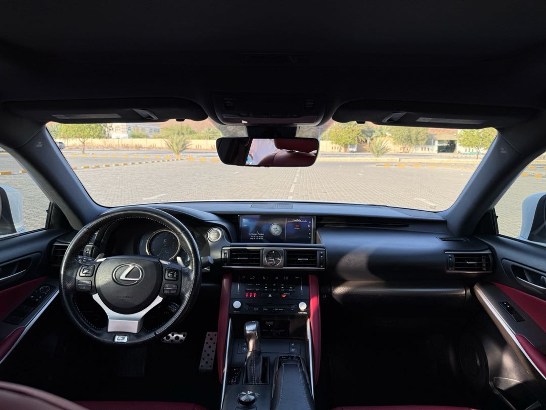 Car Image 2017 LEXUS IS 350