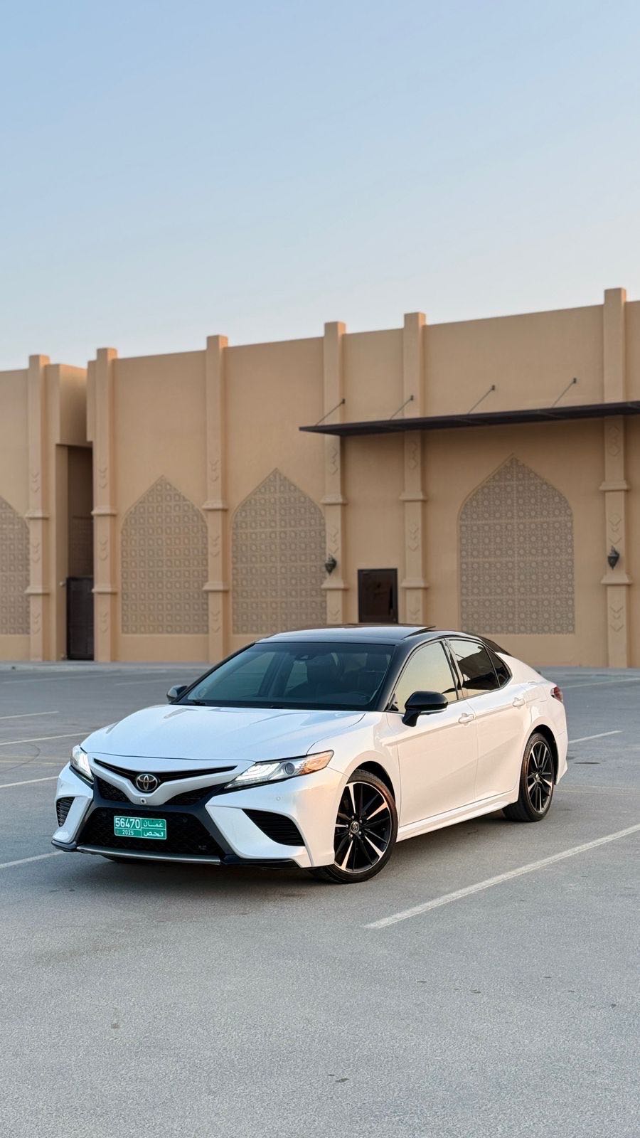 Car Image 2018 TOYOTA CAMRY XSE