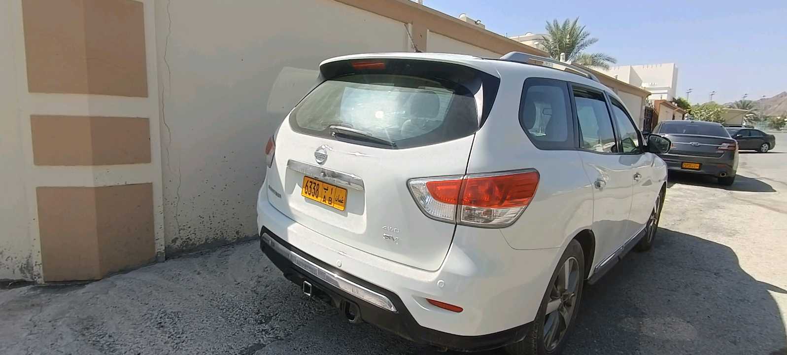 Car Image 2014 NISSAN PATHFINDER SV