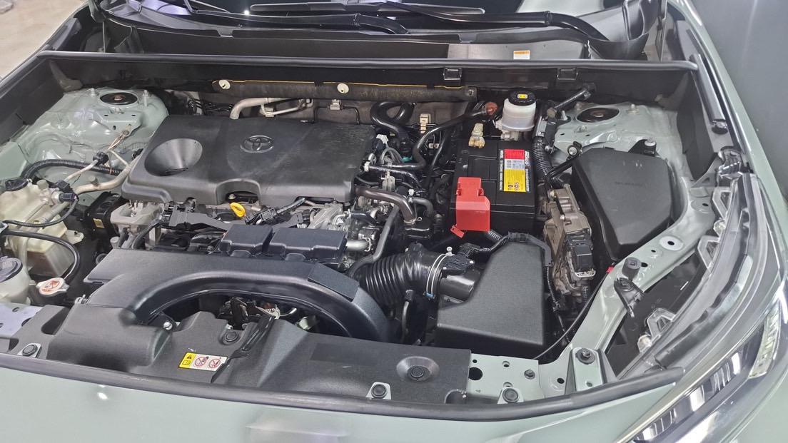 Car Image 2019 TOYOTA RAV4 