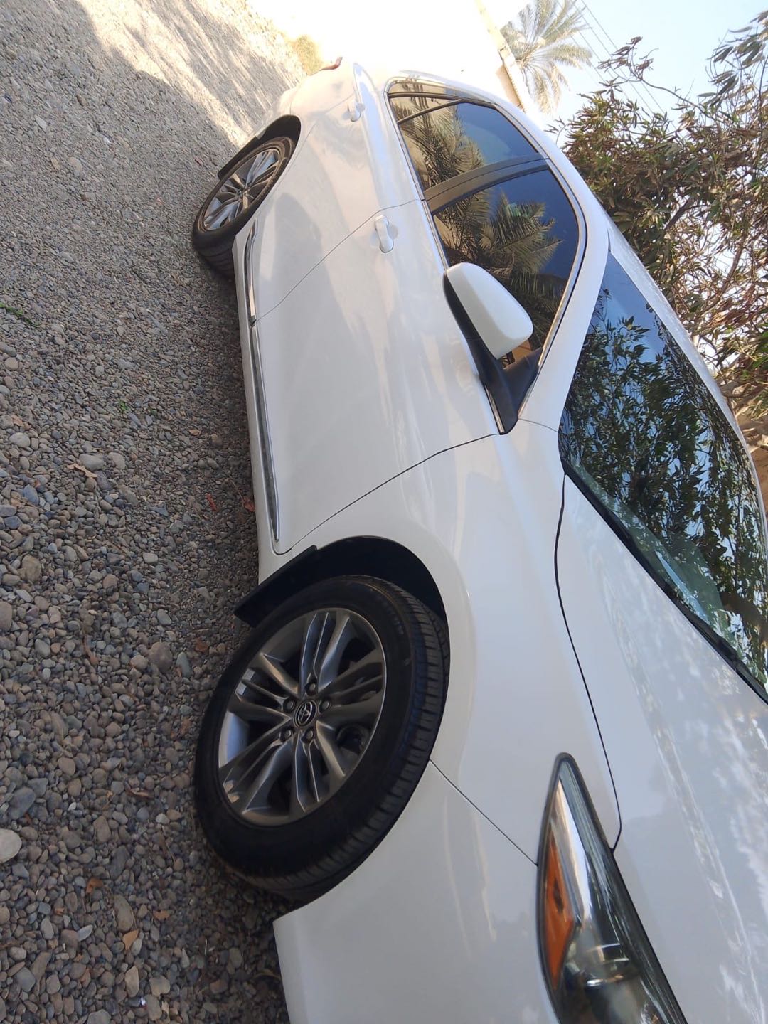 Car Image 2016 TOYOTA CAMRY SE