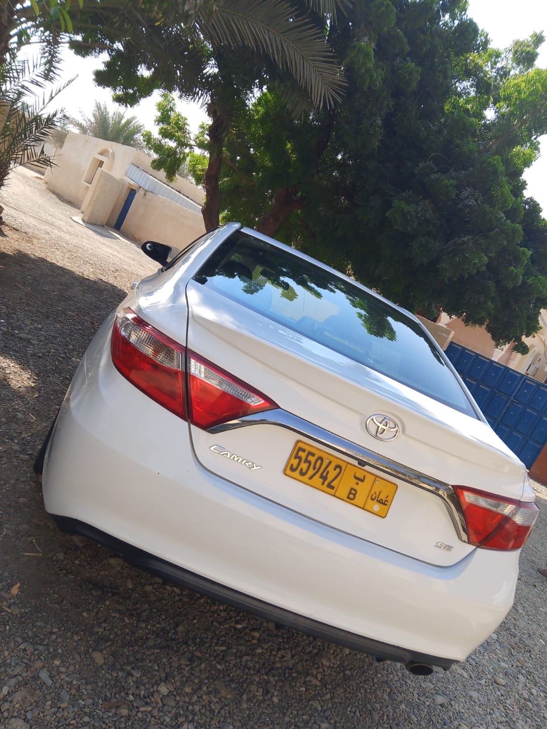 Car Image 2016 TOYOTA CAMRY SE