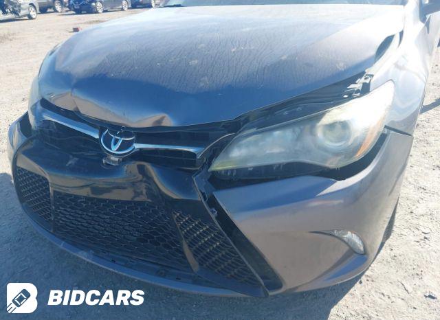 Car Image 2017 TOYOTA CAMRY