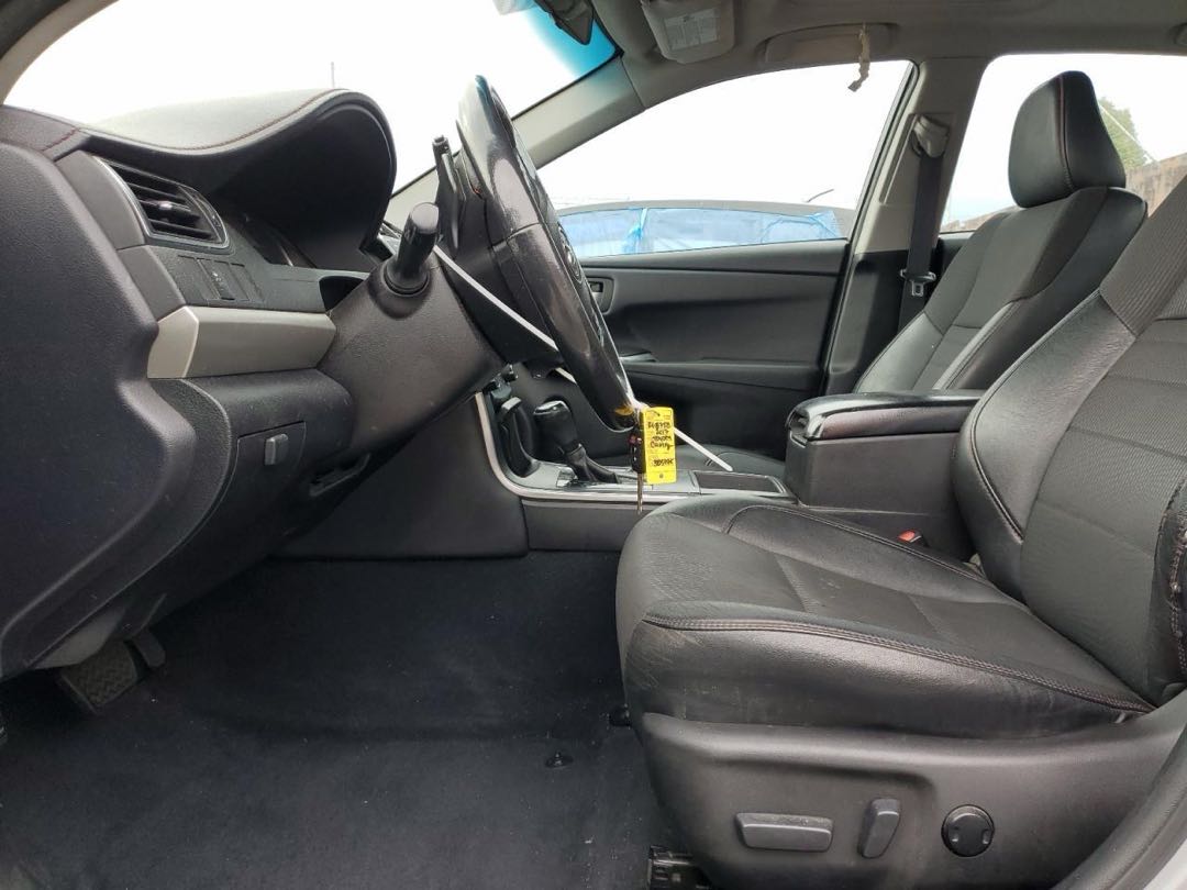 Car Image 2017 TOYOTA CAMRY