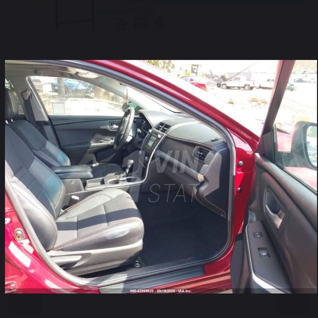 Car Image 2017 TOYOTA CAMRY