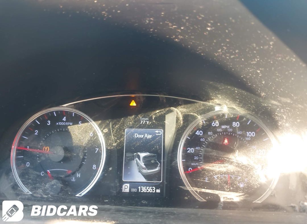 Car Image 2017 TOYOTA CAMRY