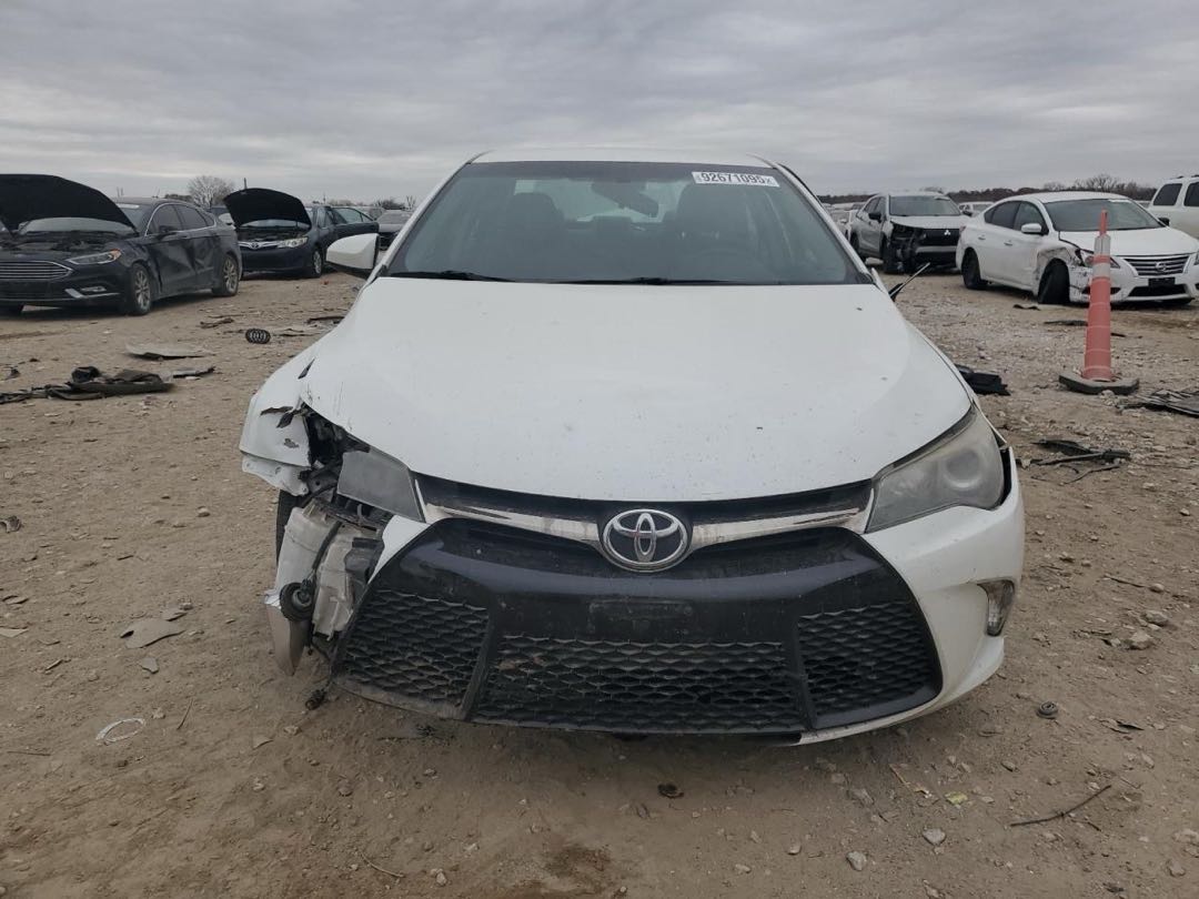 Car Image 2017 TOYOTA CAMRY