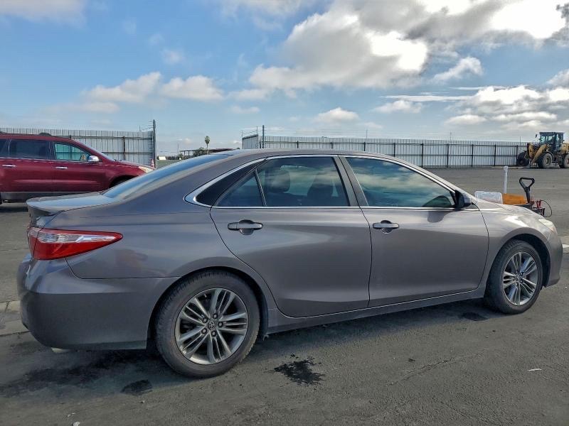 Car Image 2017 TOYOTA CAMRY