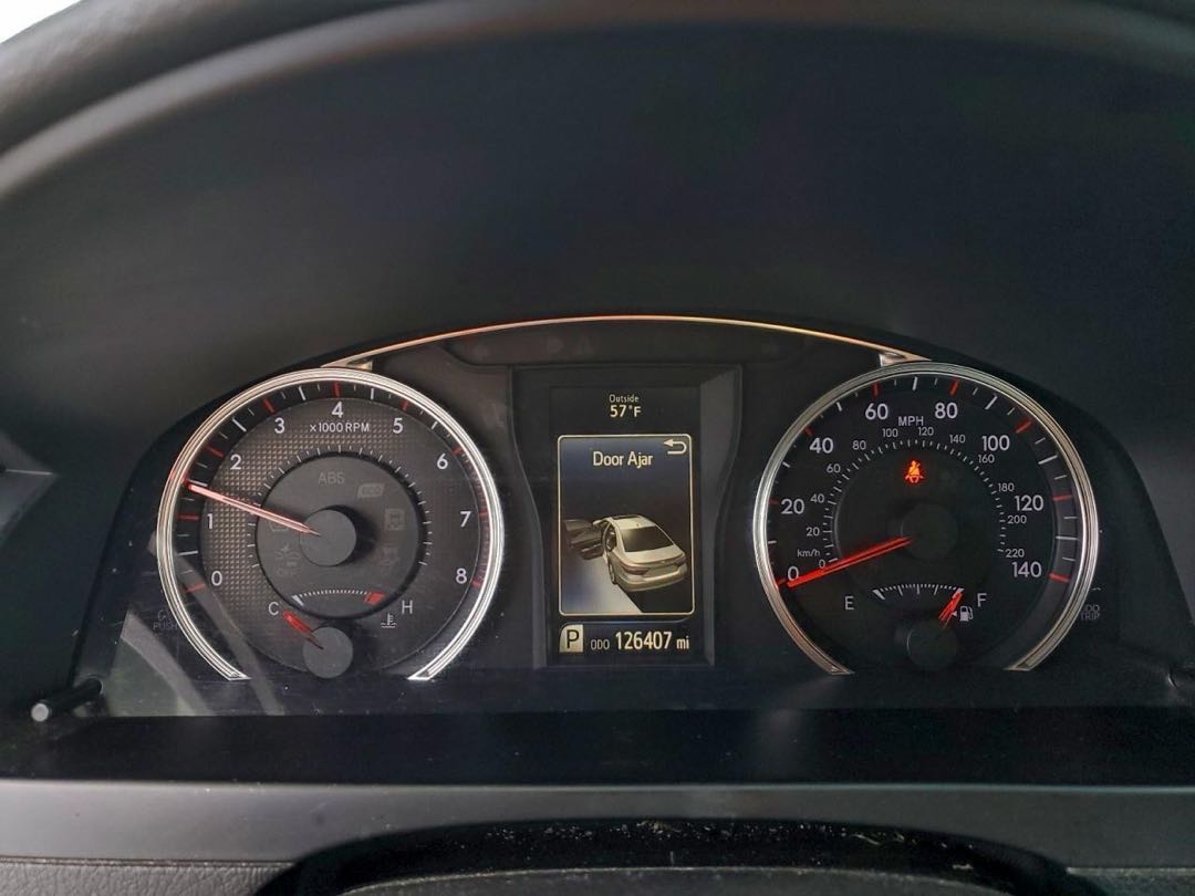 Car Image 2017 TOYOTA CAMRY