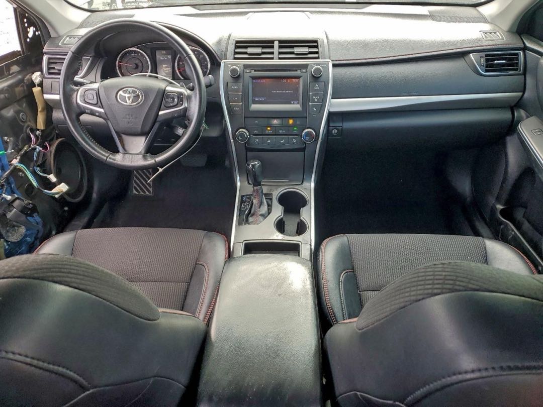 Car Image 2017 TOYOTA CAMRY