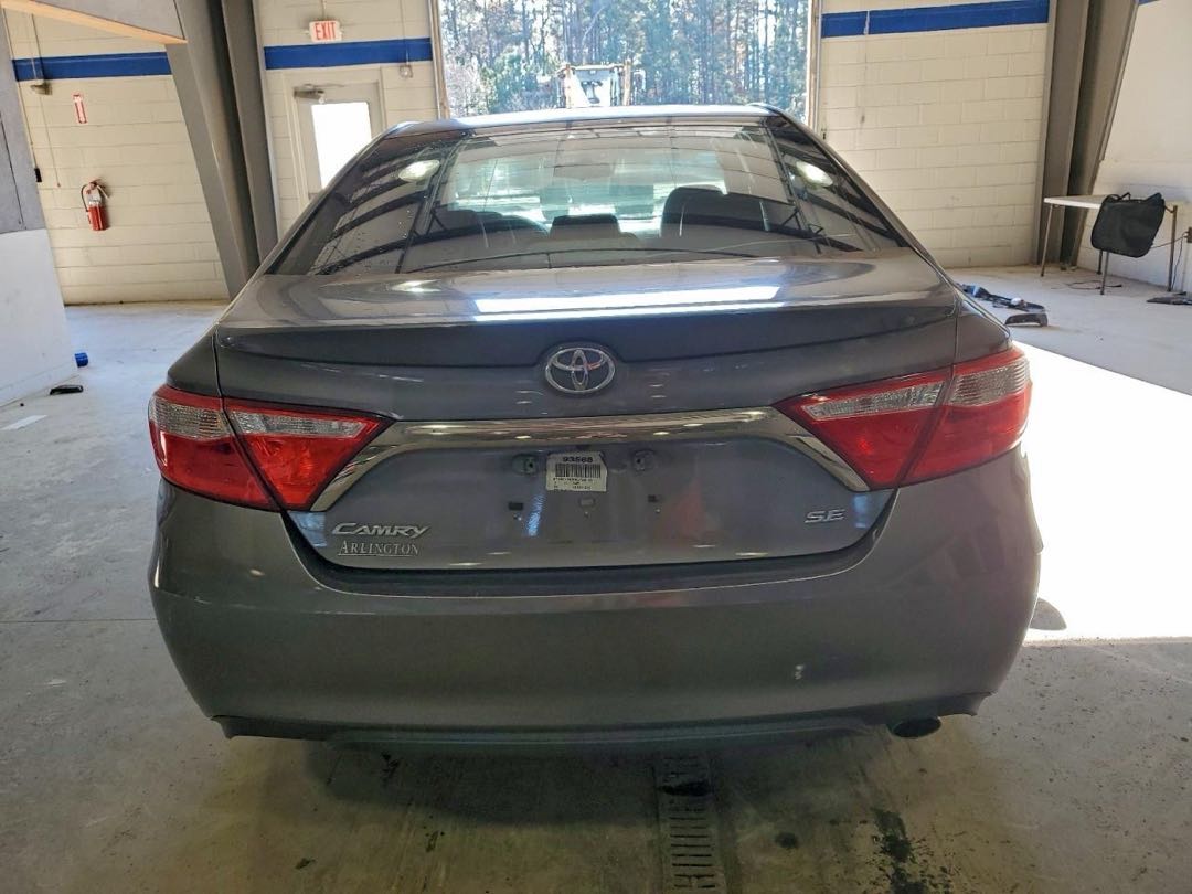 Car Image 2017 TOYOTA CAMRY
