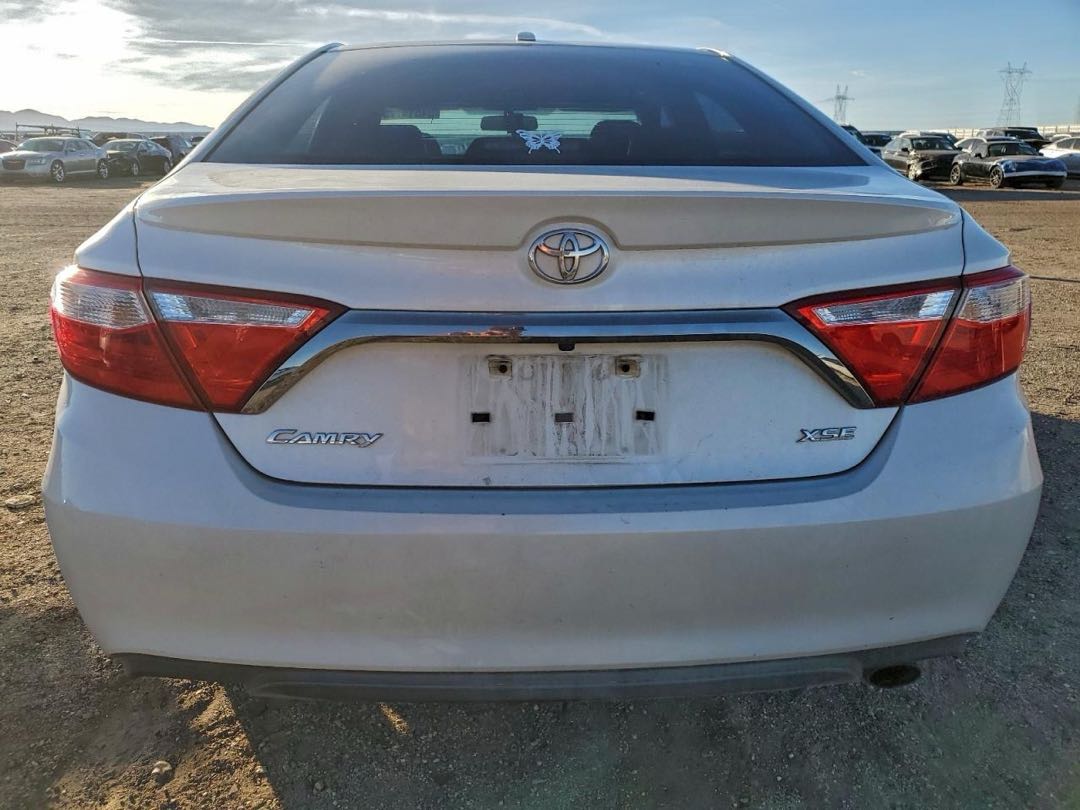 Car Image 2017 TOYOTA CAMRY