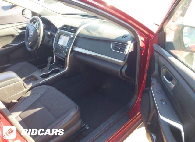 Car Image 2017 TOYOTA CAMRY