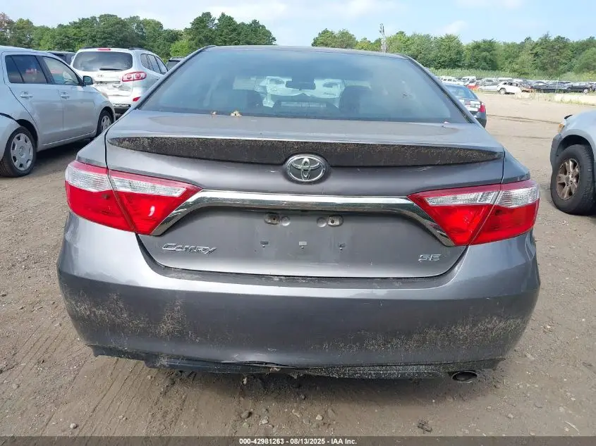 Car Image 2017 TOYOTA CAMRY