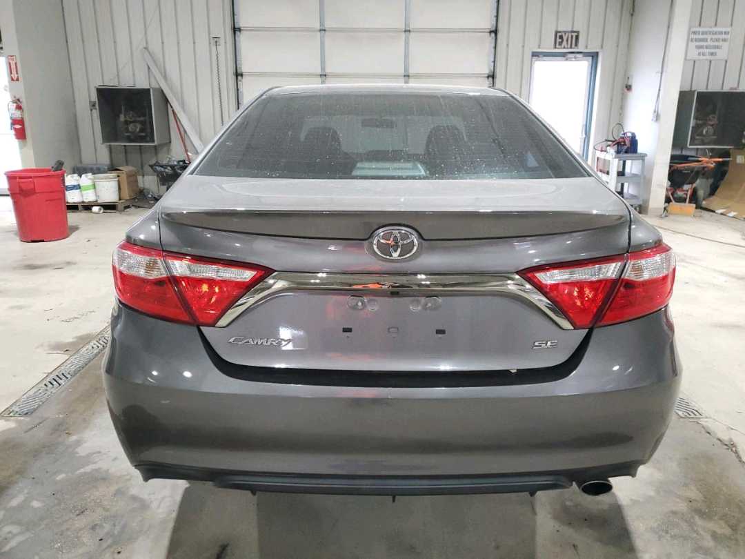 Car Image 2017 TOYOTA CAMRY