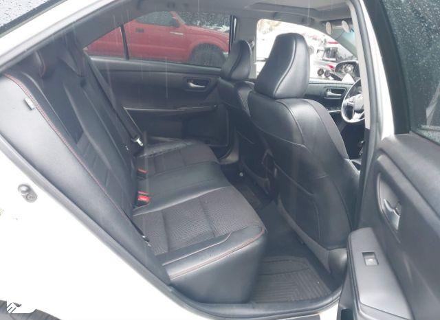 Car Image 2017 TOYOTA CAMRY