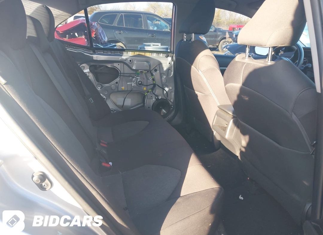 Car Image 2019 TOYOTA CAMRY